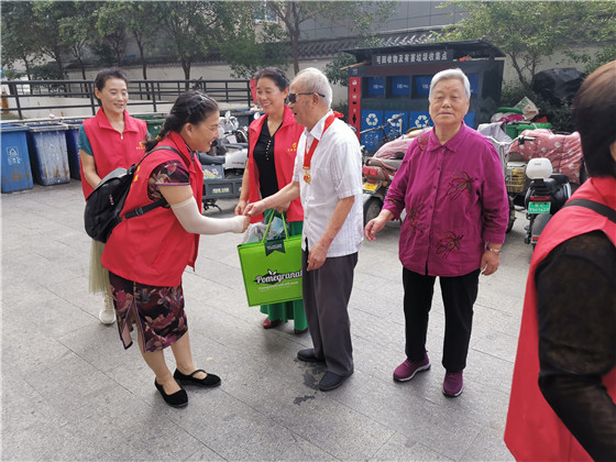 李彥清：“活著的王杰，當(dāng)代的保爾”